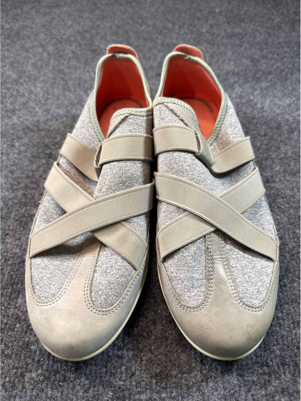 ECCO Womens Slip On Walking Shoes EU 39 Beige Gray Elastic Strap Comfort